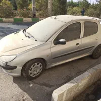 خودرو ۲۰۶ مدل ۸۳ بیمه ولاستیک نو دو سال خواب بوده