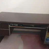 میز تحریر در حد نو