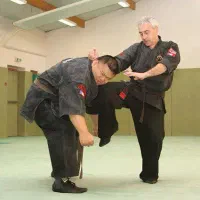 آموزش رایگان دفاع شخصی پیشرفته