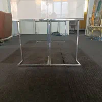 میز ناخن|آرایشگاه و سالن‌های زیبایی|اراک, |دیوار