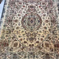 فرش گل ابریشم دست بافت