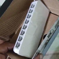 هاب شبکه ۸ پورت D-link