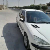 206اس دی صندوق دار