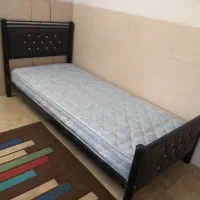 تخت یک نفره فلزی خیلی محکم عالی به همراه تشک