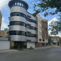 آپارتمان ۱۲۰ متری طبقه اول