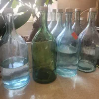 بطری شیشه ای قدیمی سالم