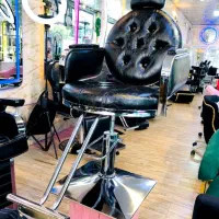 صندلی و دکور آریشگاهی