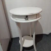 میز تلفن سفید