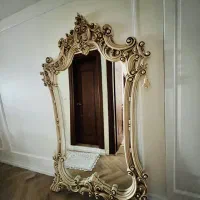 آیینه قدی به همراه کنسول