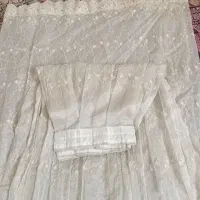 پرده با کتیبه و چوب پرده و پرده اتاق خواب