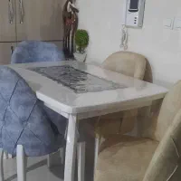 میز ناهارخوری ۴نفره کاملا سالم ونو