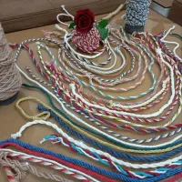 نخ 2و3 زنجیره|لوازم خیاطی و بافتنی|کاشان, شهرک ۲۲ بهمن|دیوار