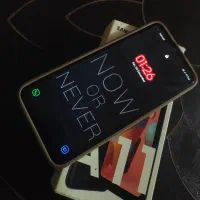 a11 سامسونگ به همراه ایرپاد