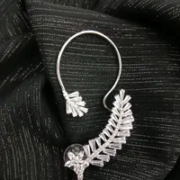 گوشواره نگین دار آکبند