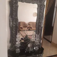 آینه و شمعدان و ساعت