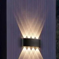 چراغ دیواری