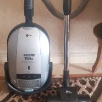 حراج تعدادی لوازم منزل 'بدلیل مهاجرت