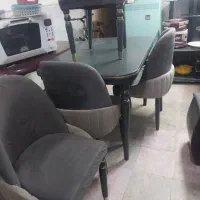 تعدادی میز نهارخوری قیمت مناسب
