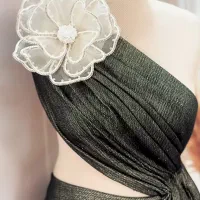 گلهای کریشه و جواهردوزی|لباس|میانه, |دیوار