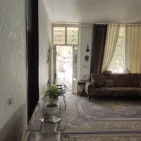 ویلایی-درب-حیاط