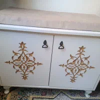 یک عدد جاکفشی یک عددمیز تلویزیون