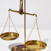 ترازوی برنجی عدالت|کلکسیون اشیاء عتیقه|دماوند, گیلاوند|دیوار