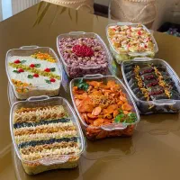 ژله الویه بندری سالاد ماکارونی دلمه کتلت