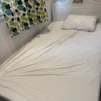 تخت و تشک کتابخانه و میز تحریر و کمد مارک آپادانا