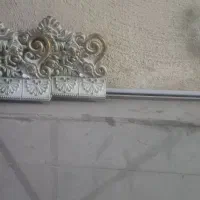 چوب پرده و کتیبه