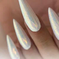 ناخن کار حرفه ای