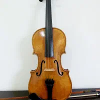 ویولن ایتالیایی قدیمی