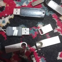 فلاش ۶۴ گیگ و۱۶ گیگ|لوازم جانبی موبایل و تبلت|قم, میرزائیه|دیوار