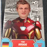 ابرقهرمان تونی کروس