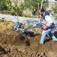 انجام کلیه کارهای باغبانی و سم پاشی و تیلر زدن|خدمات باغبانی و درختکاری|مشهد, صیاد شیرازی|دیوار