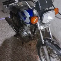 موتور سیکلت پارکینگی