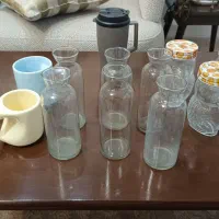 تعدادی لیوان اسموتی و شک و ماگ