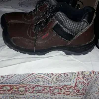تعدادی کفش نو سایز ۳۸ و ۴۰ و یه جفت کفش ایمنی|کیف، کفش، کمربند|کرج, ساسانی (قلمستان)|دیوار