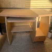 میز کامپیوتر و تحریر