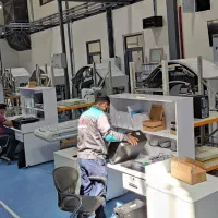 استخدام کار در شرکت تولید تجهیزات پزشکی و بخش های.