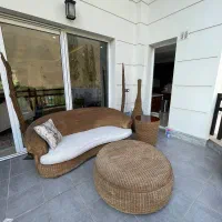ست مبل حصیری سهنفره با پاف، آباژور و میز