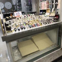 دکور و ویترین مغازه