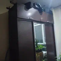 کمدسه تیکه با اینه نه تا کشو بسیار محکم