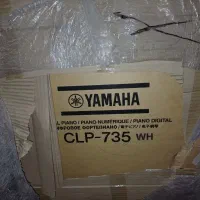 پیانو دیجیتال یاماها CLP735WH رنگ سفید