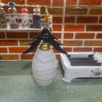 لوستر تک شاخه نو|لوستر و چراغ آویز|تهران, فلسطین (میدان انقلاب)|دیوار