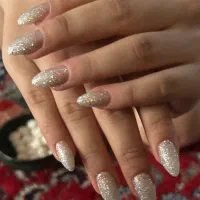 آفر ویژه تخفیف ویژه ژلیش و مانیکور فقط ۱۵۰