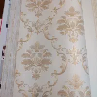 ۸ رول کاغذ دیواری