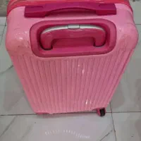 چمدان دخترانه