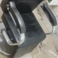 صندلی آرایشگاه مردانه کاملا نو و سالم