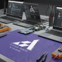 خدمات تخصصی تعمیرات لپ‌تاپ imac/macbook/windows