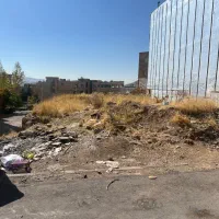 زمین300متر-دانش3-درب-حیاط-عرض12